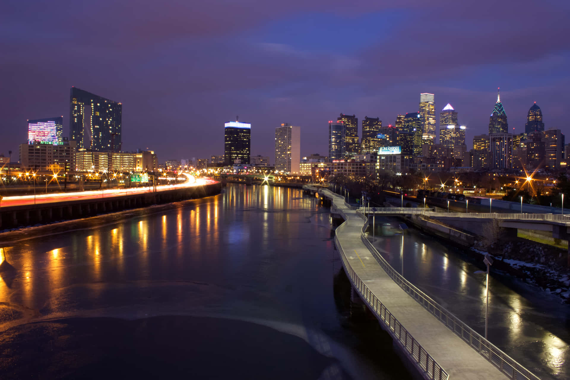 Philadelphia Skyline With Purple Sky C0a2so4jspqhi1e5 Wallpaper