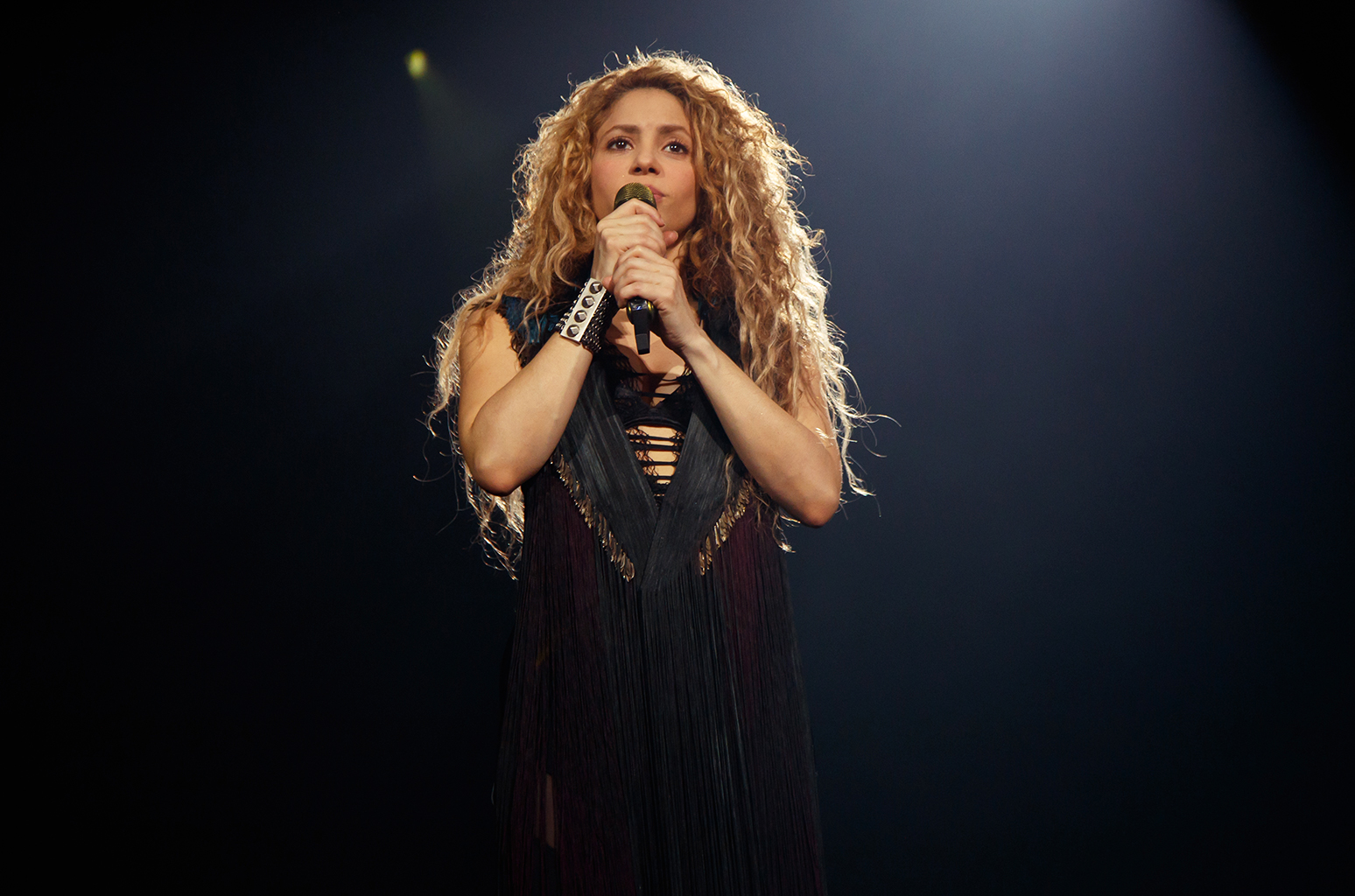 Shakira S El Dorado Opening Night Watch The Best Videos Billboard