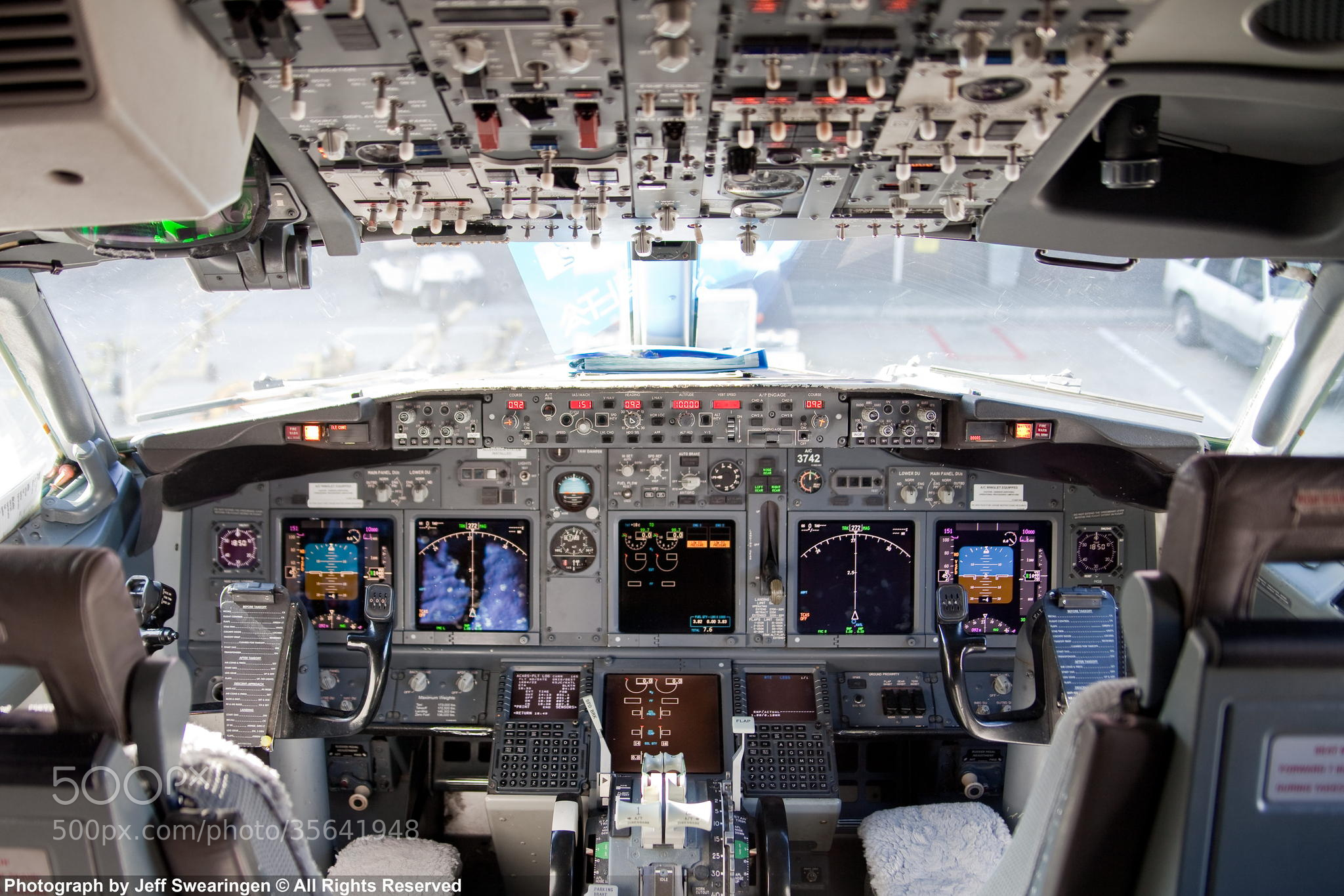 boeing 737 cockpit 3d model