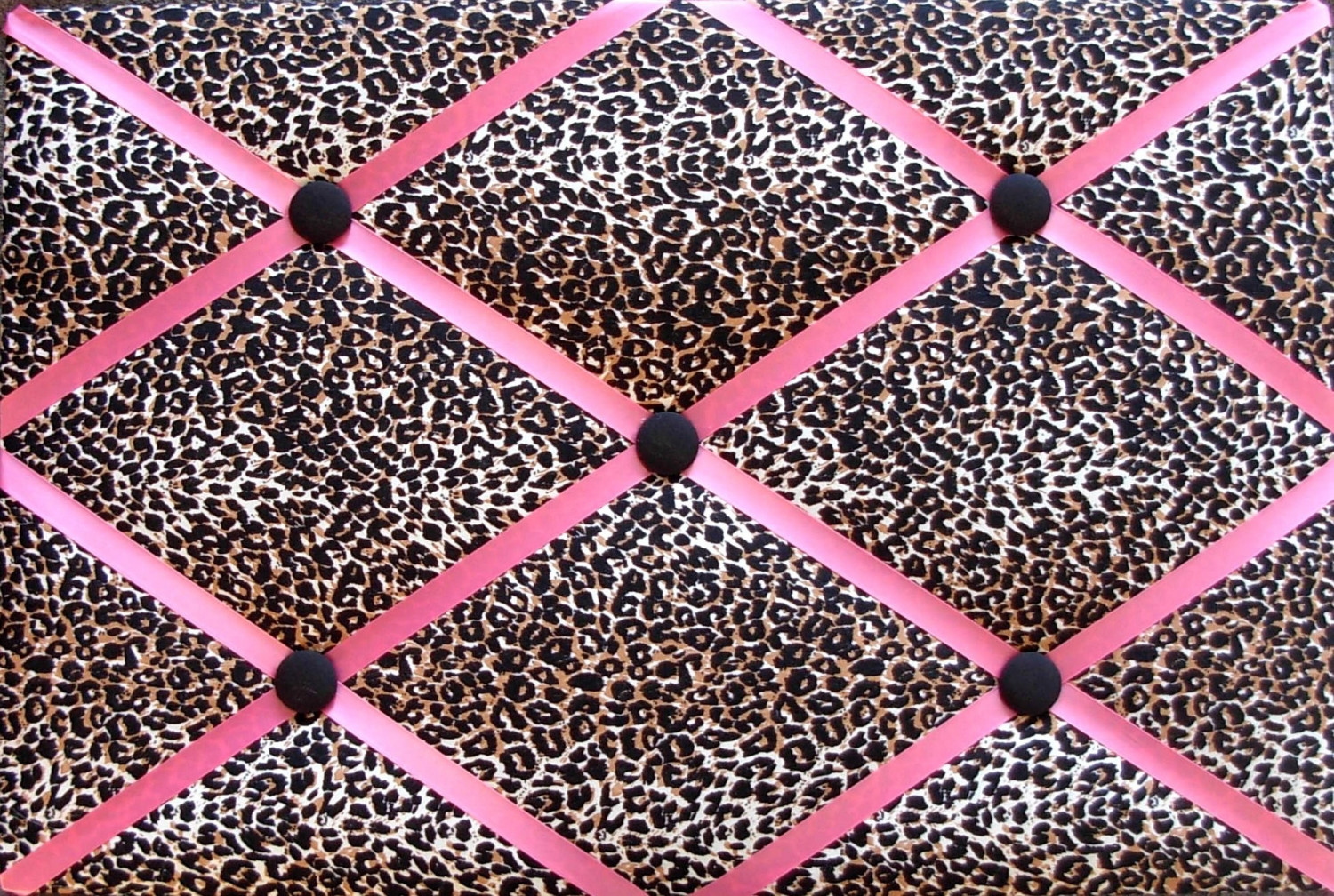 Sassy Cheetah Leopard Memo Board W Hot Pink Satin And Black Buttons