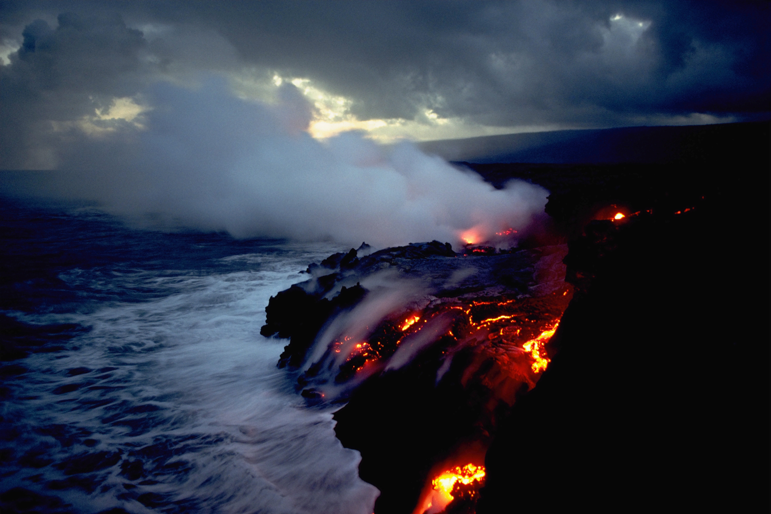 Fire Volcanoes Lava Volcano Eruption HD Wallpaper General