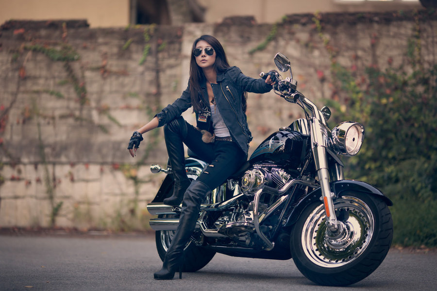 Beautiful Babe On Harley Davidson Motorcycle Wallpaper Outlaw Biker