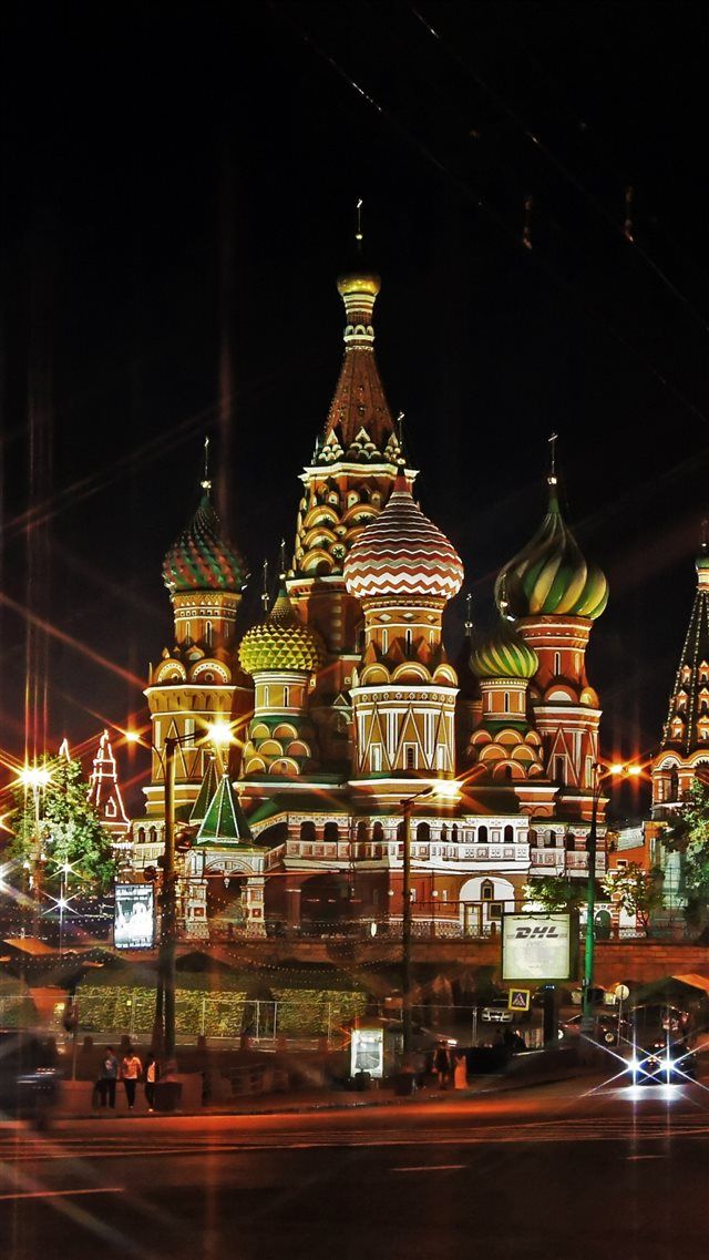 Moscow Russia Red Square Light Evening iPhone 8 wallpaper Moscow 640x1137