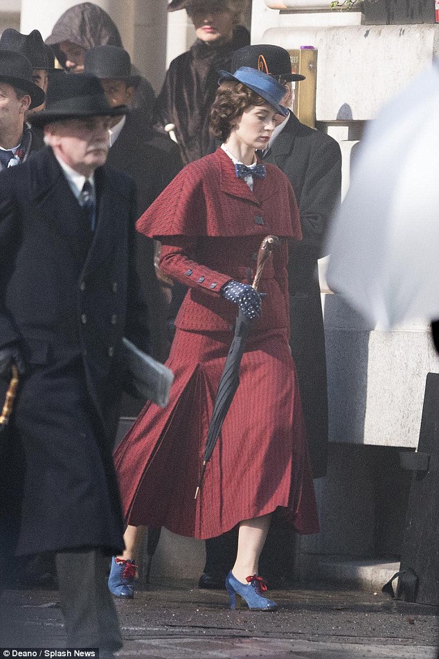 These Mary Poppins Returns Set Photos Are Practically