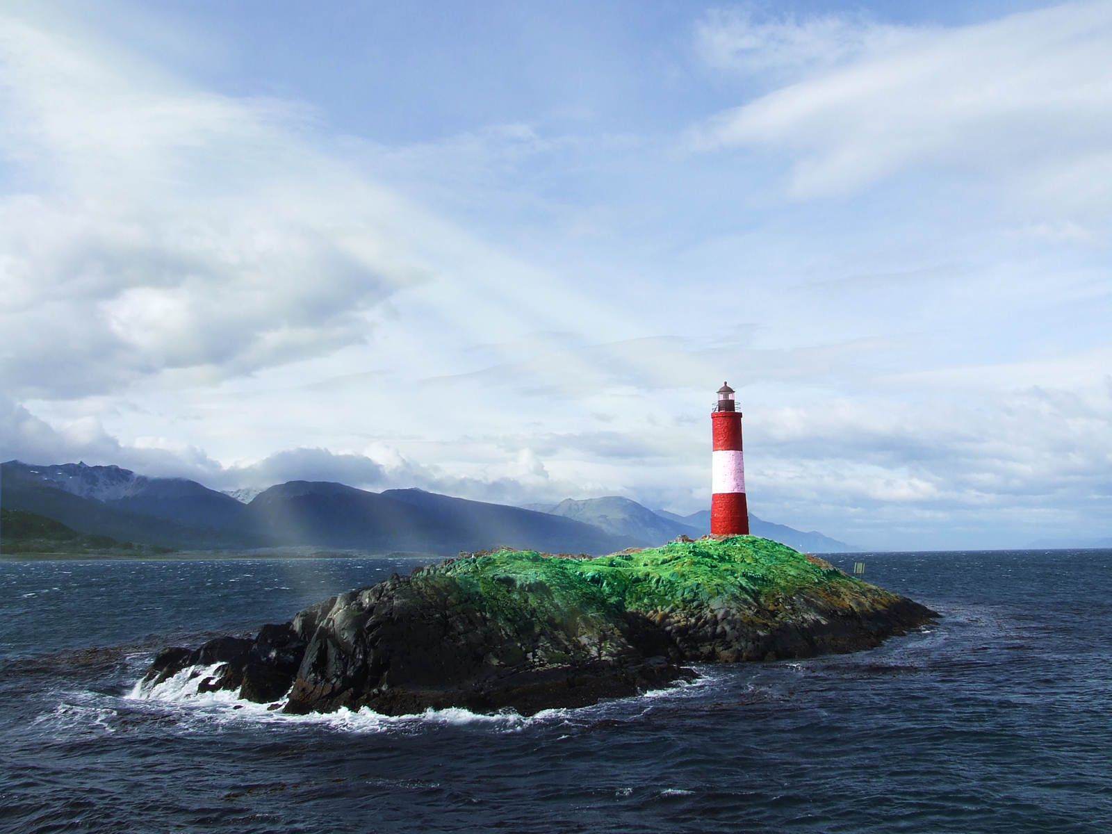 Lighthouse Island iPadwallpaperhop