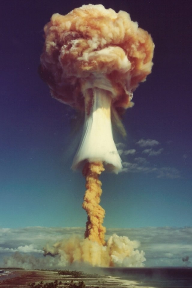 Atomic Bomb iPhone Wallpaper S 3g