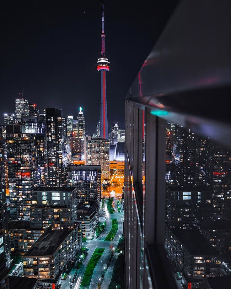 Toronto At Night Photos By Bora Inspiration Grid Design