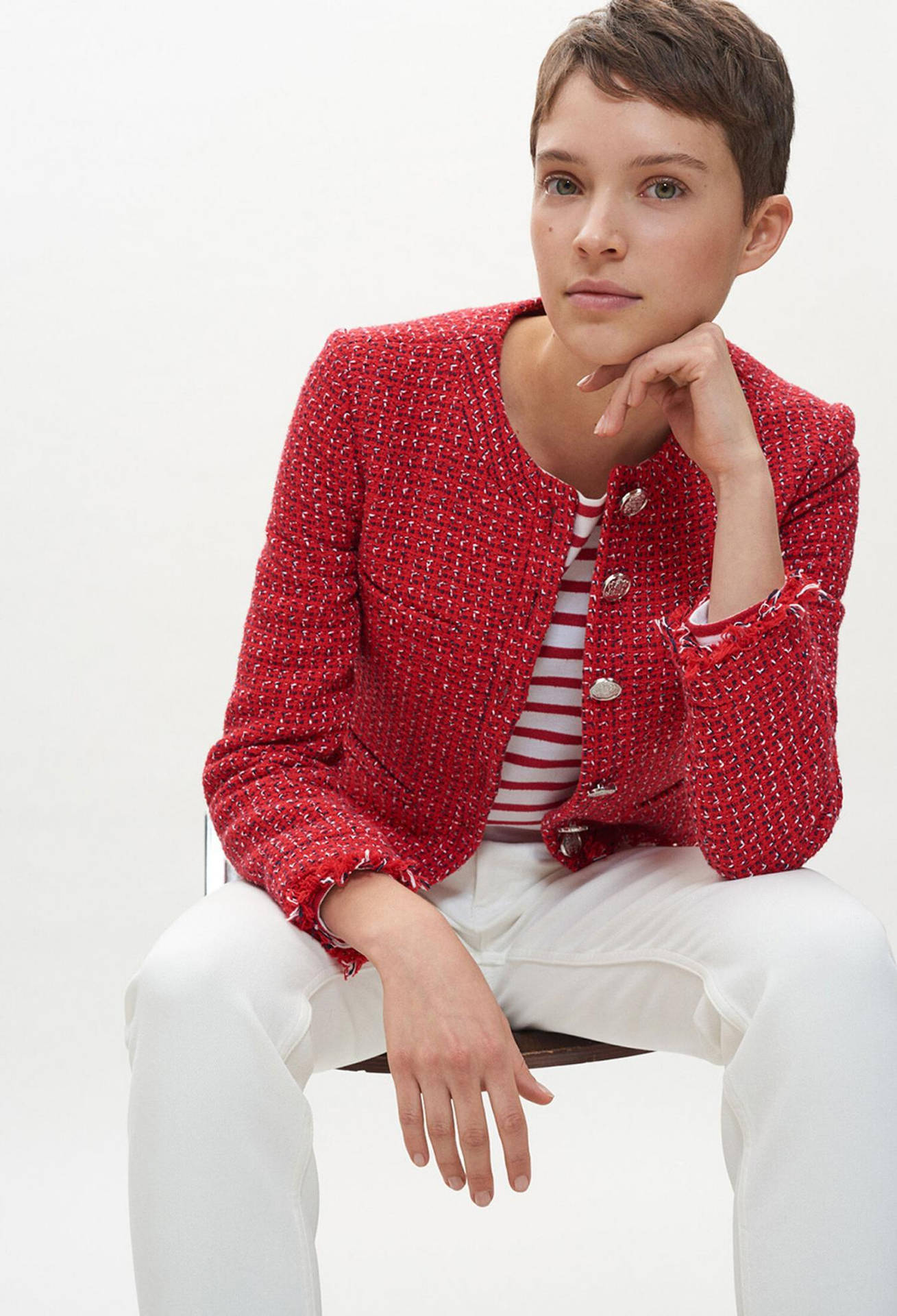 Claudie Pierlot Fashion Forward Wallpaper