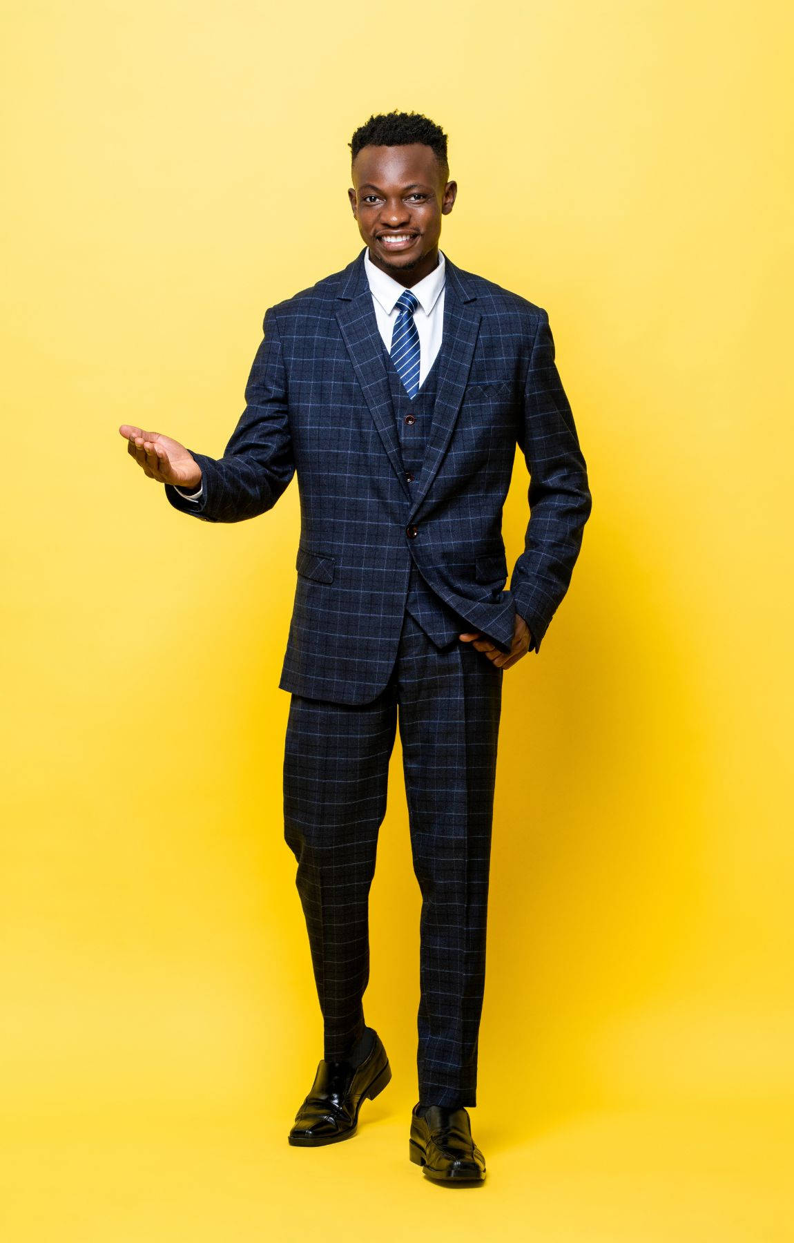 African Man In Suit Tie Wallpaper