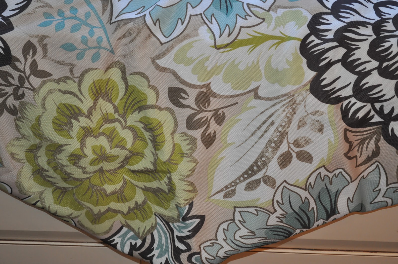Free download bold floral wallpaper 2015 Grasscloth Wallpaper [1600x1063] for your Desktop