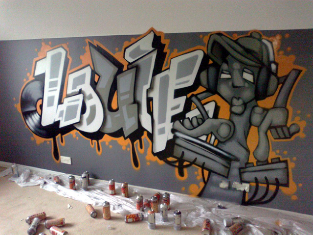 43 Graffiti Wallpaper For Bedrooms On Wallpapersafari