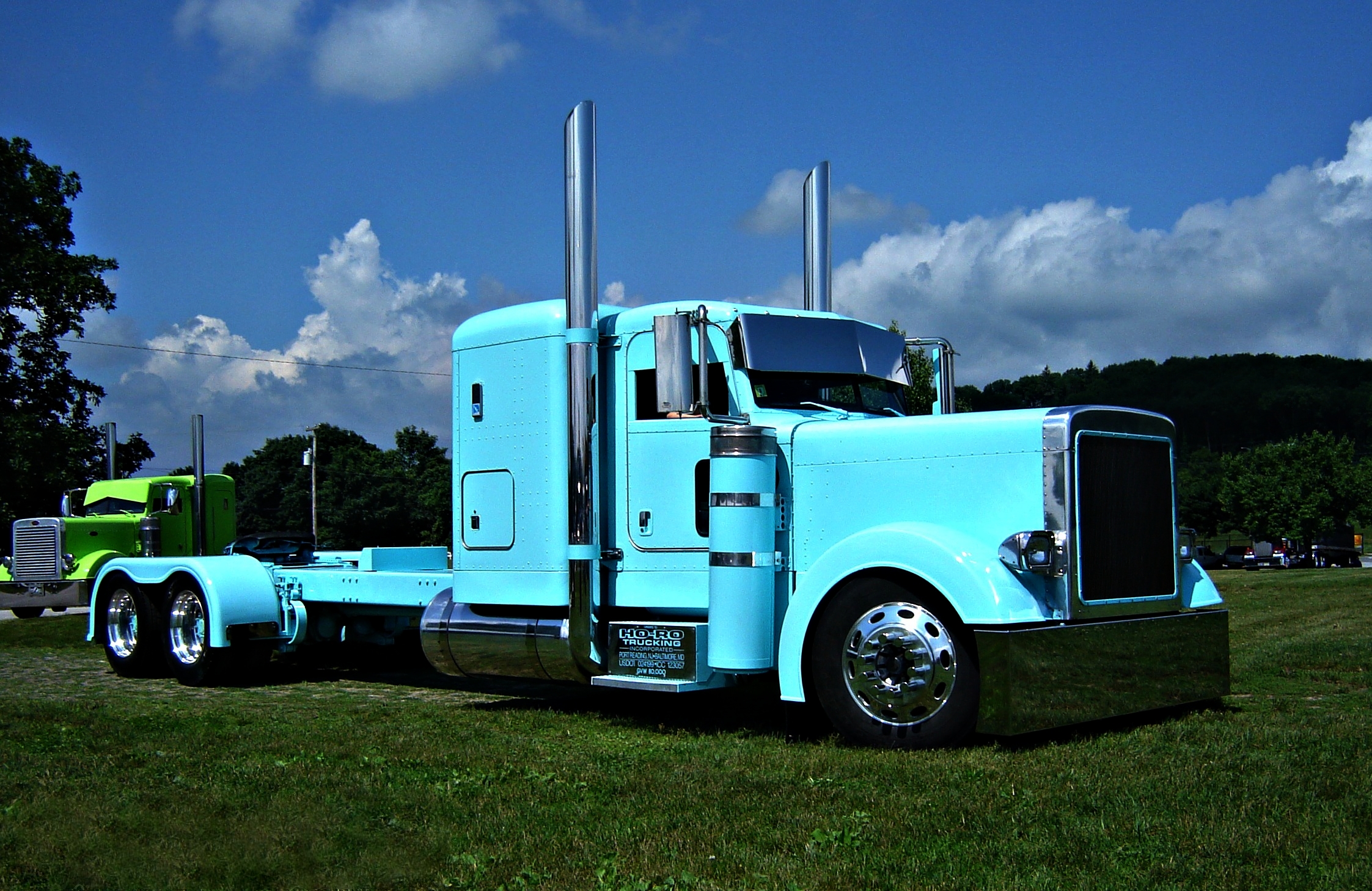 Peterbilt 379   by hypertrucks trucker driver truckers trucking  truckingindustry frei  Camiones peterbilt Camiones personalizados  Camiones kenworth