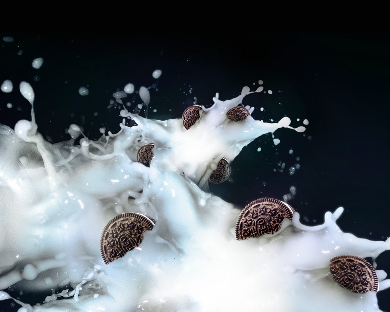 Oreo And Milk Splash Wallpaper