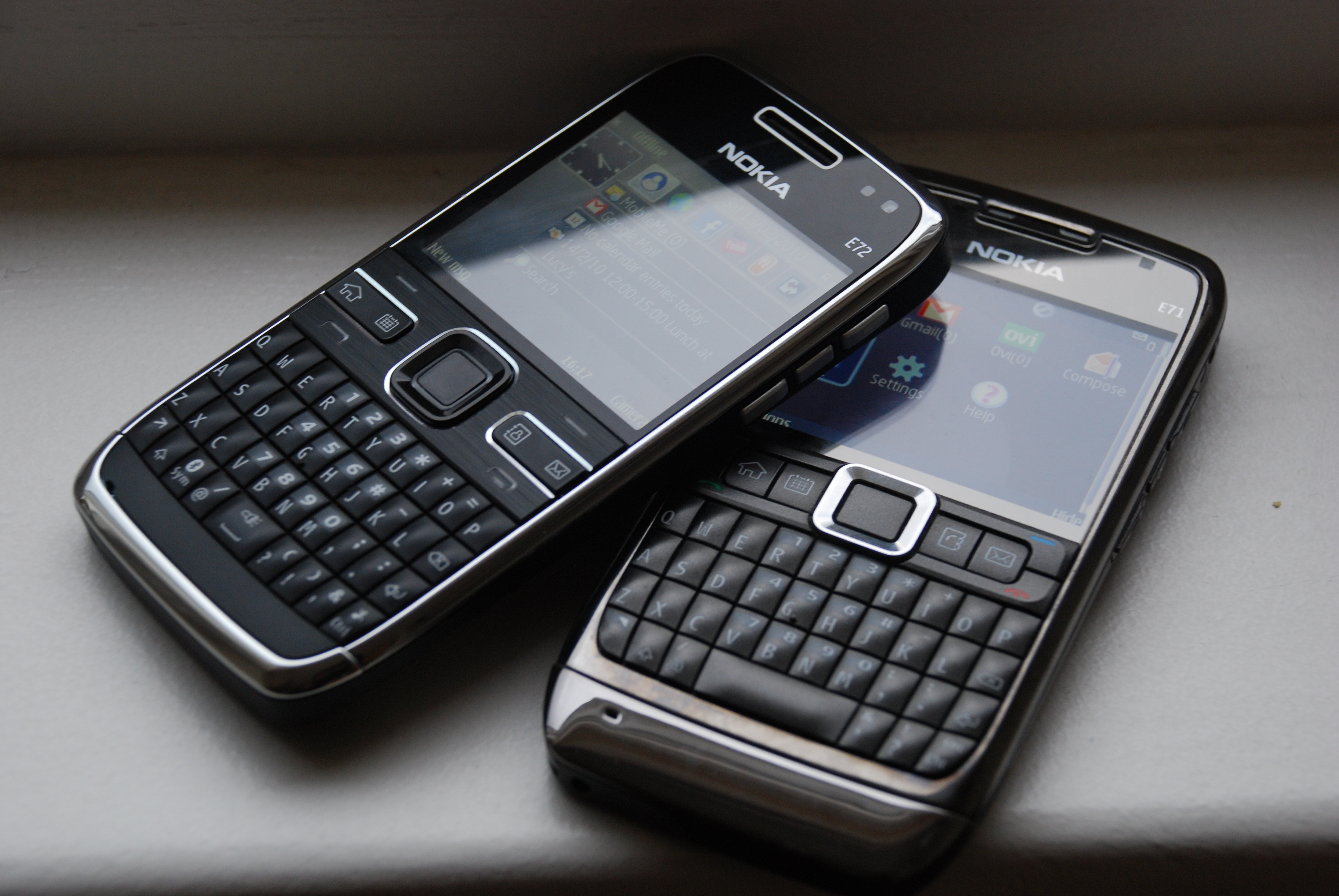 Những hình nền đẹp cho Nokia E72 sẽ khiến chiếc điện thoại của bạn trở nên nổi bật và độc đáo hơn bao giờ hết. Hãy khám phá những hình nền độc đáo và ấn tượng để trang trí cho chiếc Nokia E72 của bạn.