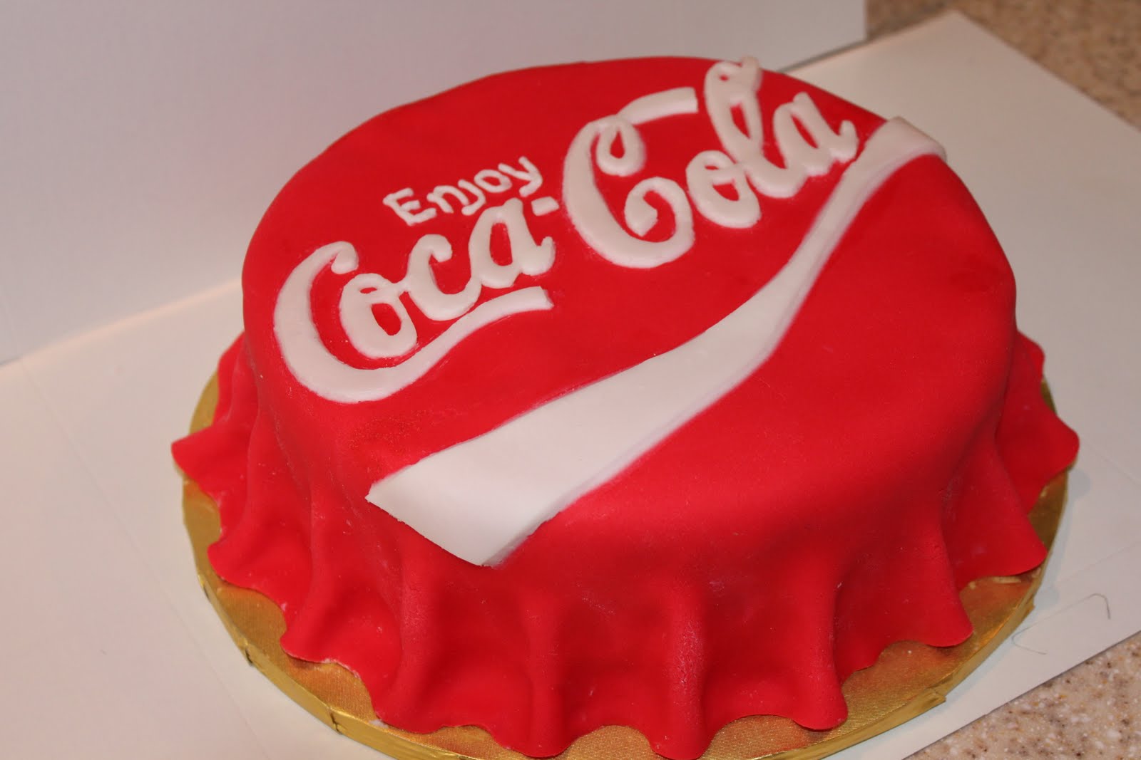 Coca Cola Cake 1600x1067 Pin Coke Cake Cake Onat Urumixcom