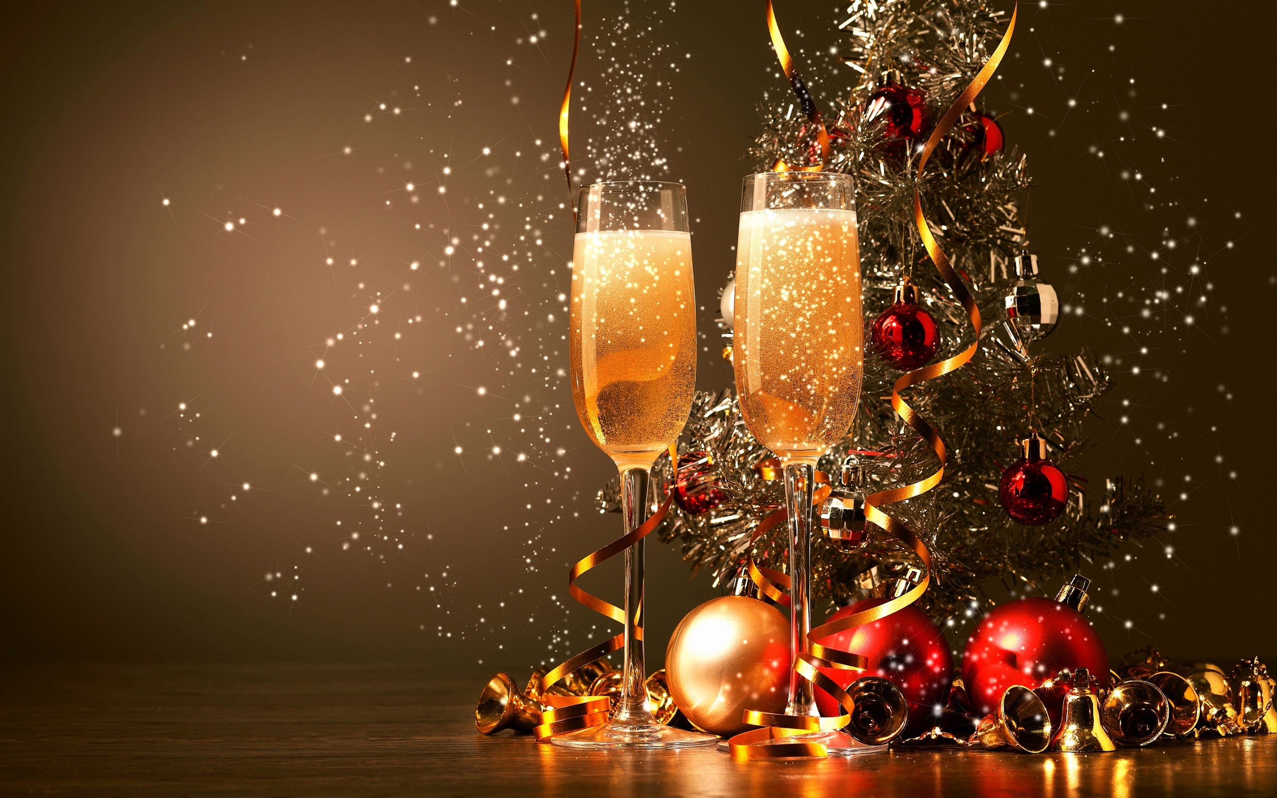 Happy New Year Celebration Champagne Glasses Desktop Wallpaper