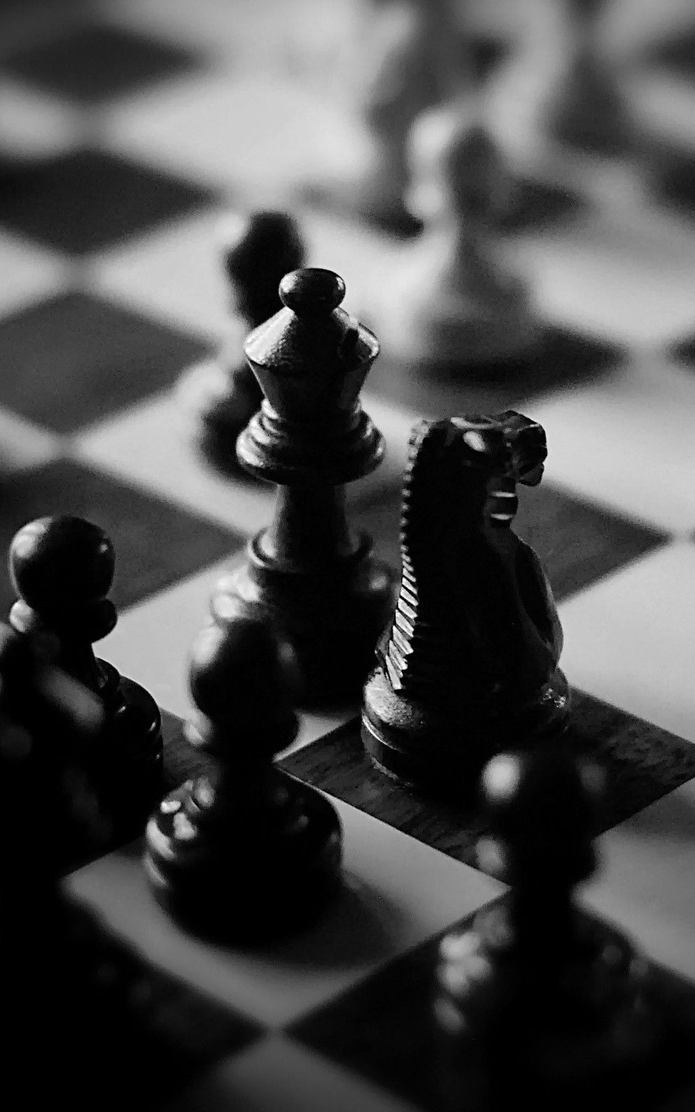 Black And White Chess Board Pieces Android iPhone Wallpaper