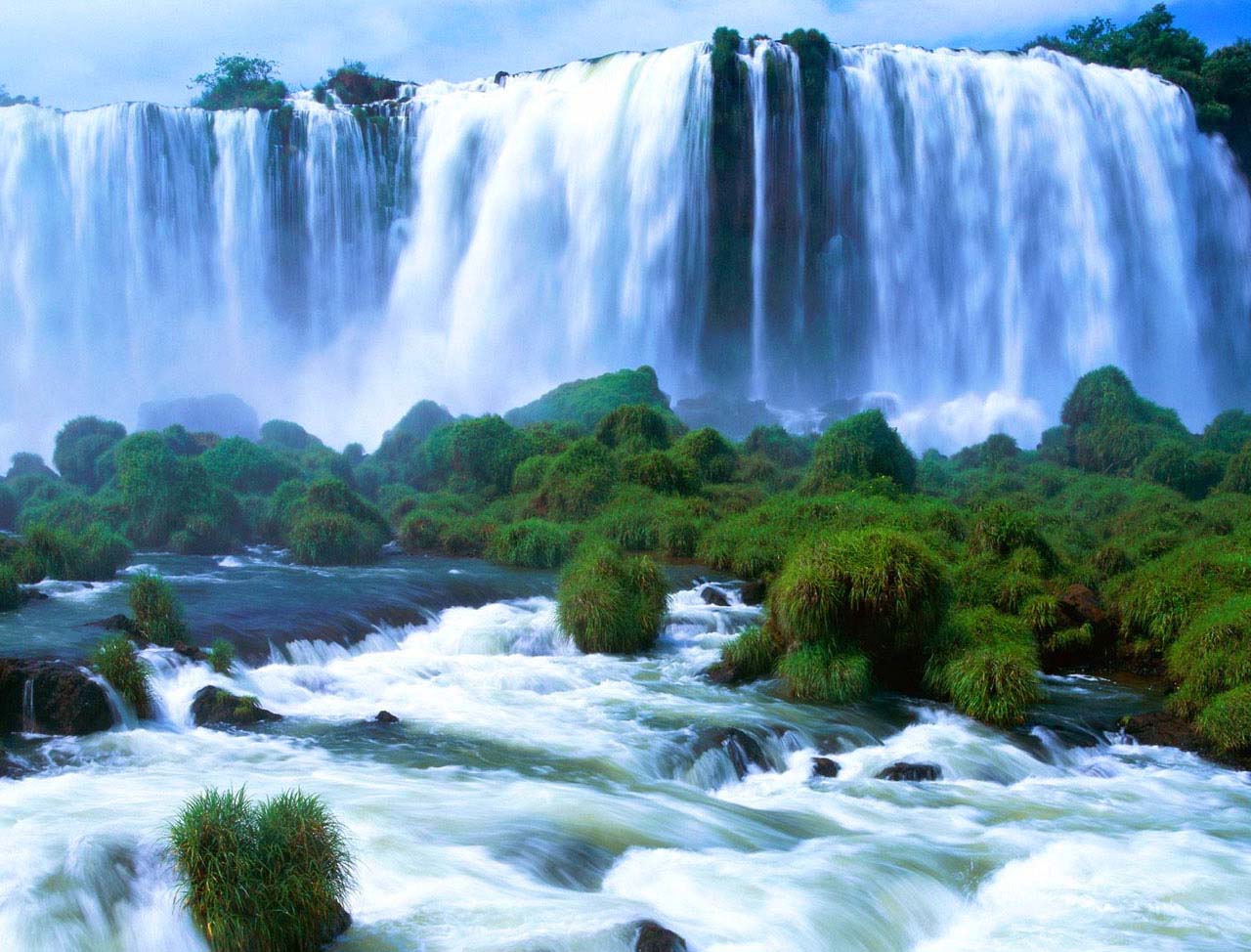 Desktop HD Beautiful Waterfall Wallpaper Image
