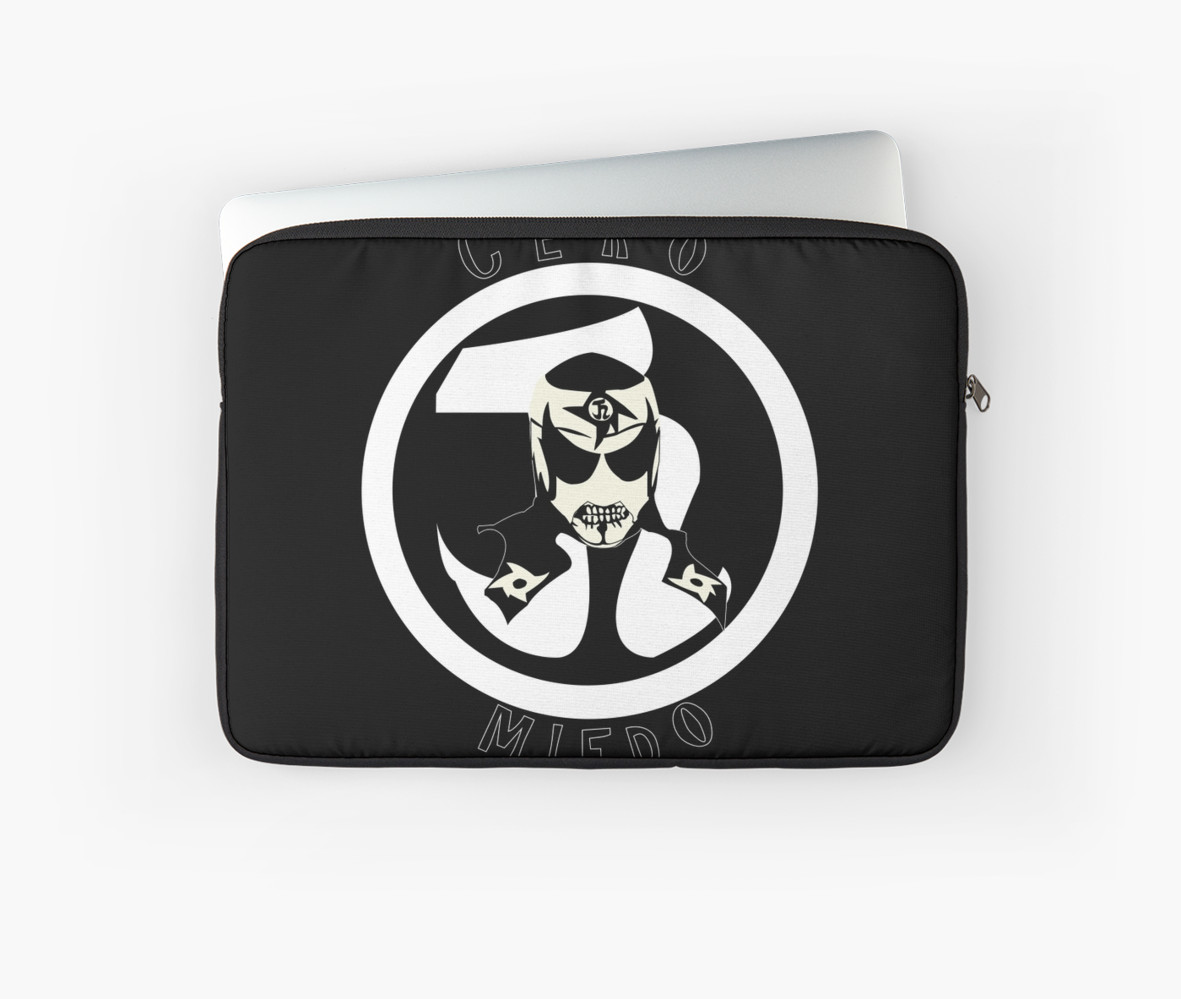 Pentagon jr Cero Miedo with dark background Laptop Sleeves by