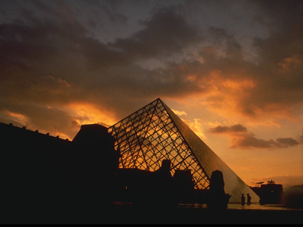Louvre Museum Paris Holiday Wallpaper High Quality