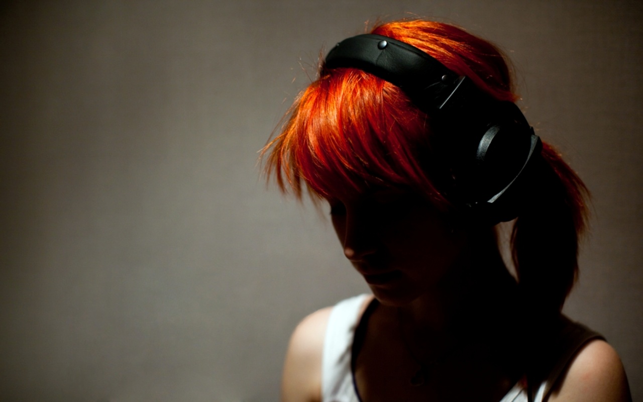 Hayley Williams Headphones