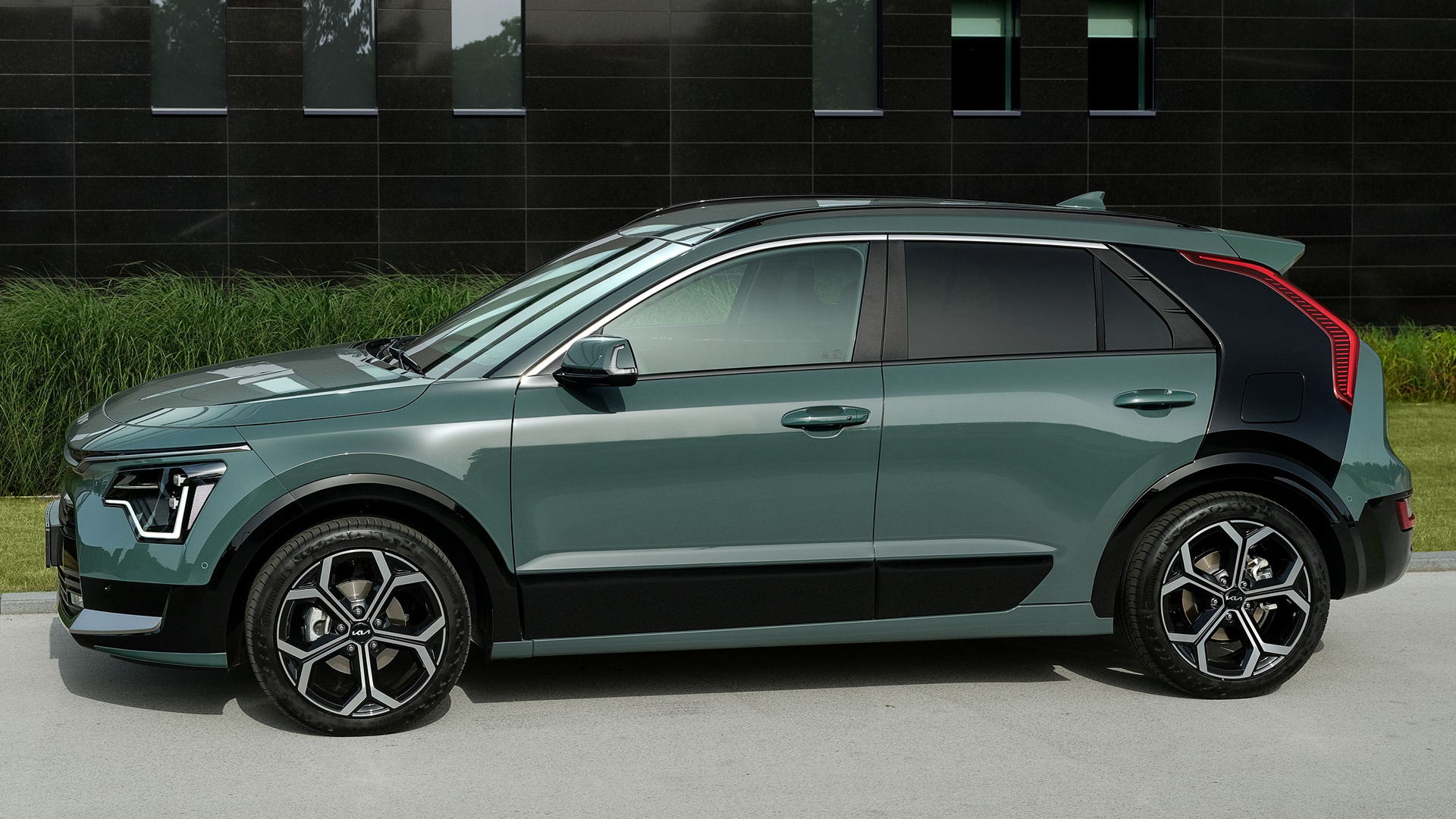 Kia Niro Hev Wallpaper