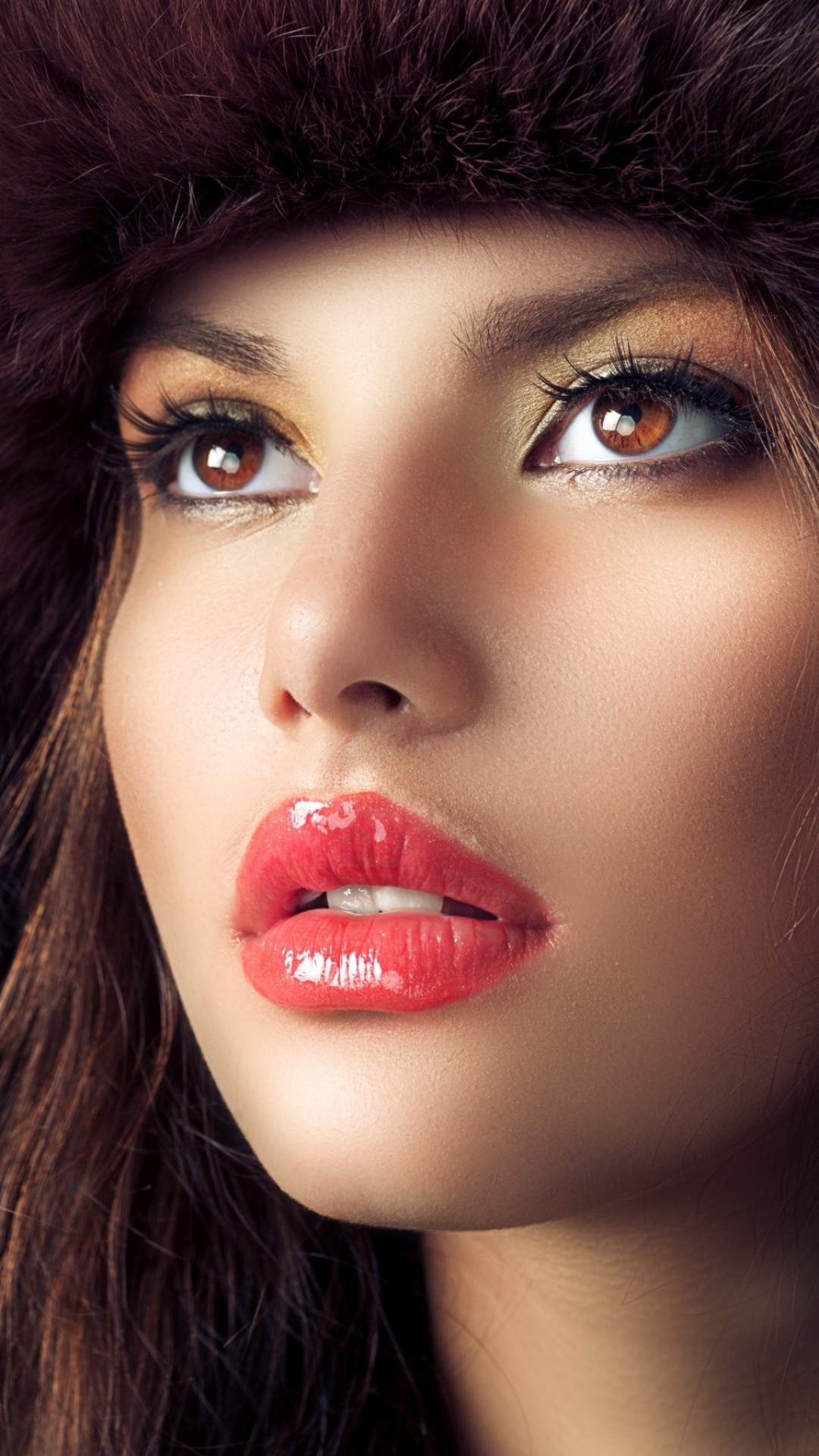 Women Faces Wallpaper