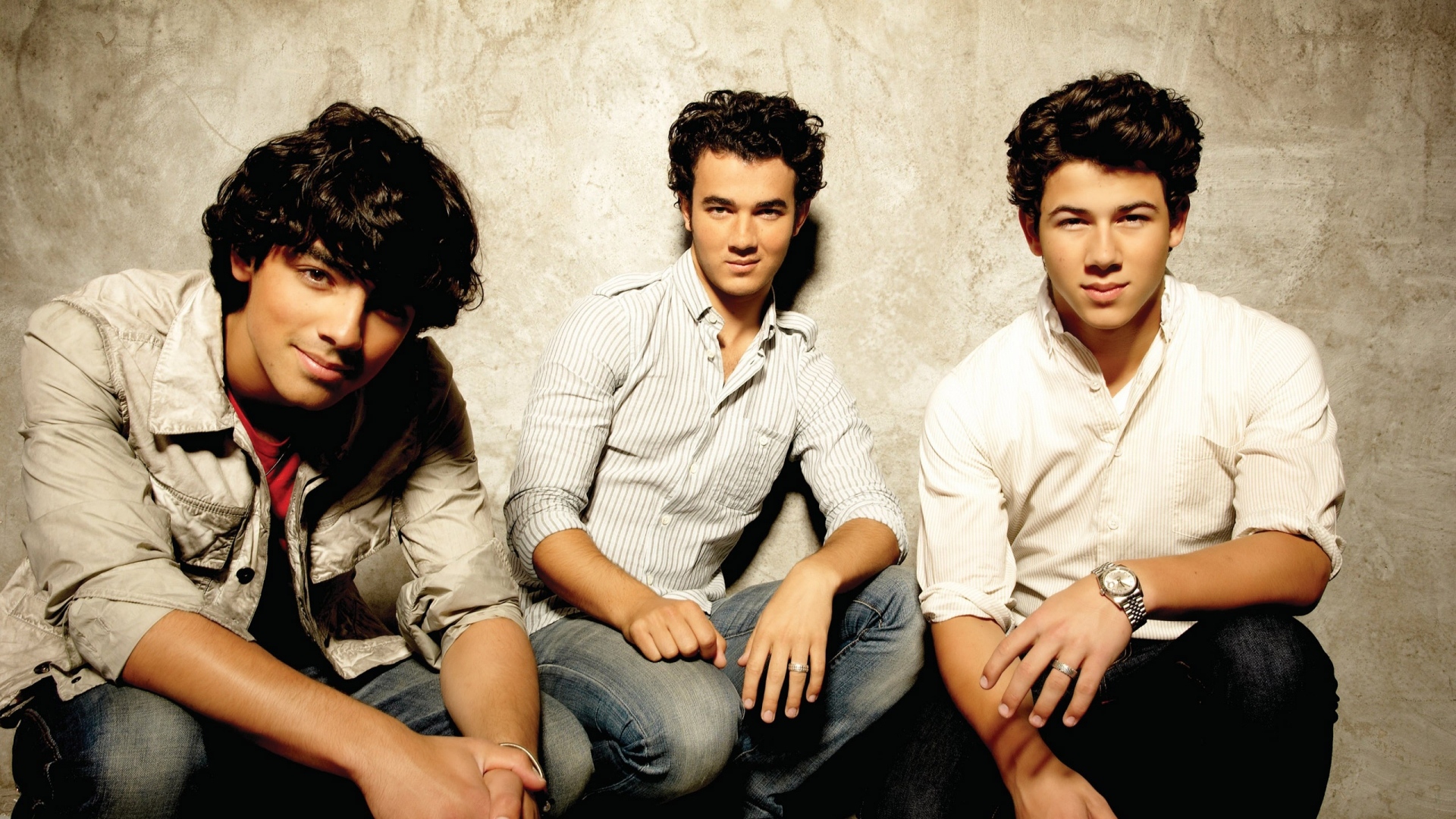 Wallpaper Jonas Brothers Band Members Shirts