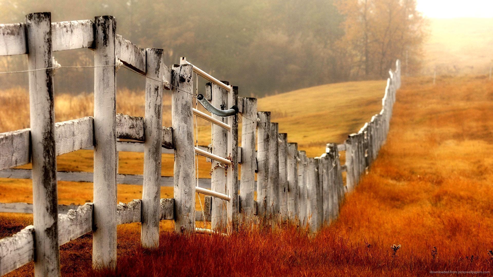 iPad Country Farm Fence Wallpaper Screensaver For Kindle3 And Dx