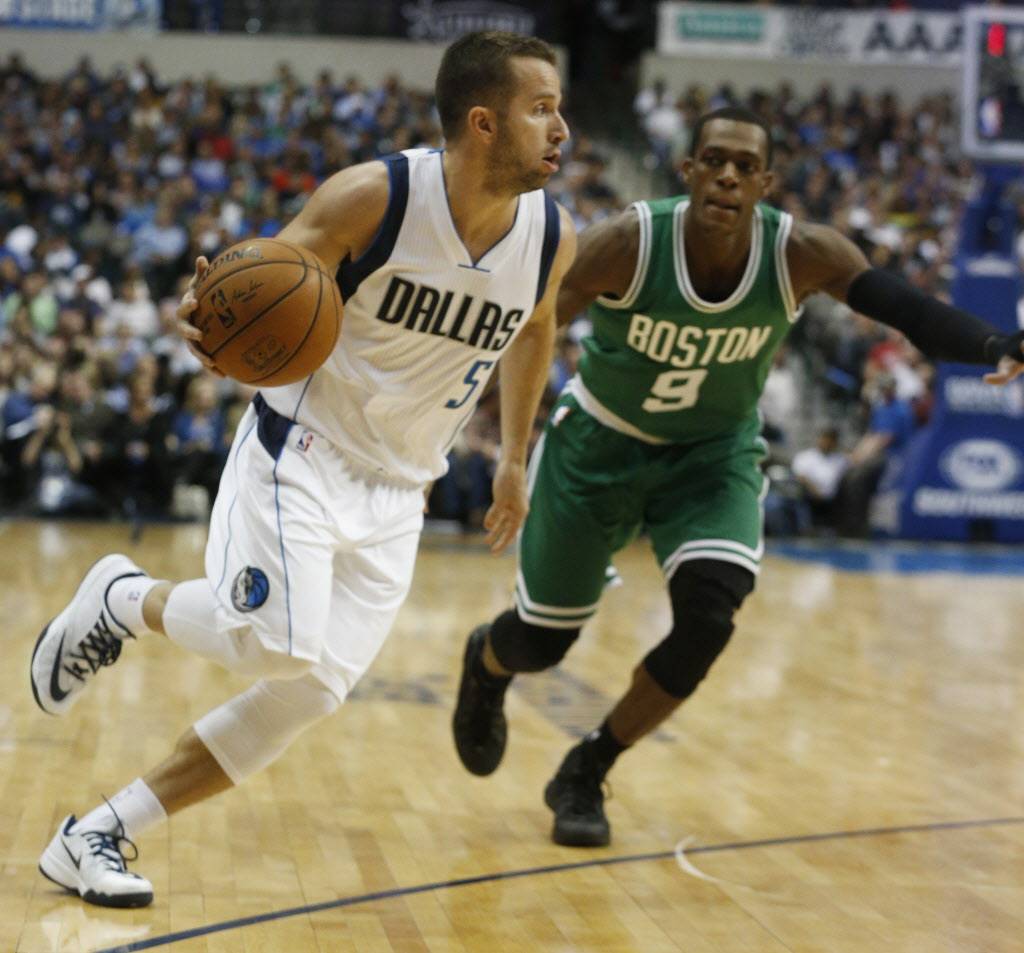 Mavericks Contenders To Acquire Celtics All Star Pg Rajon Rondo