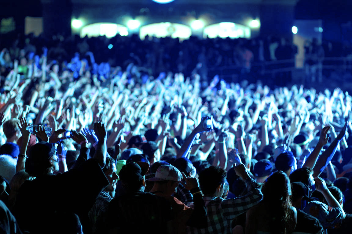 Rave Crowd Wallpapers Gallery for edm crowd 1152x768