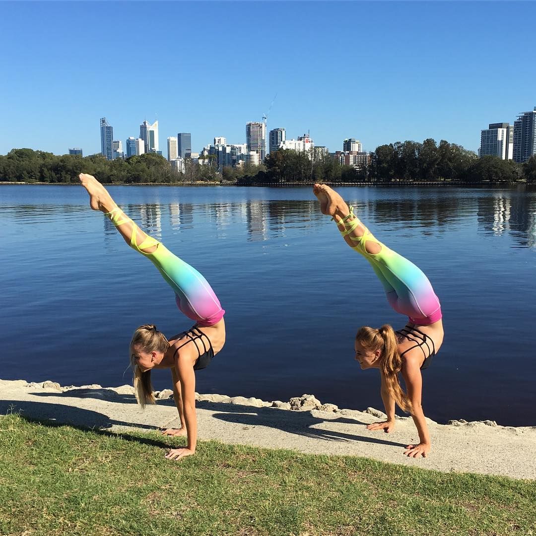 Best Beach Image Gymnastics Poses Flexibility