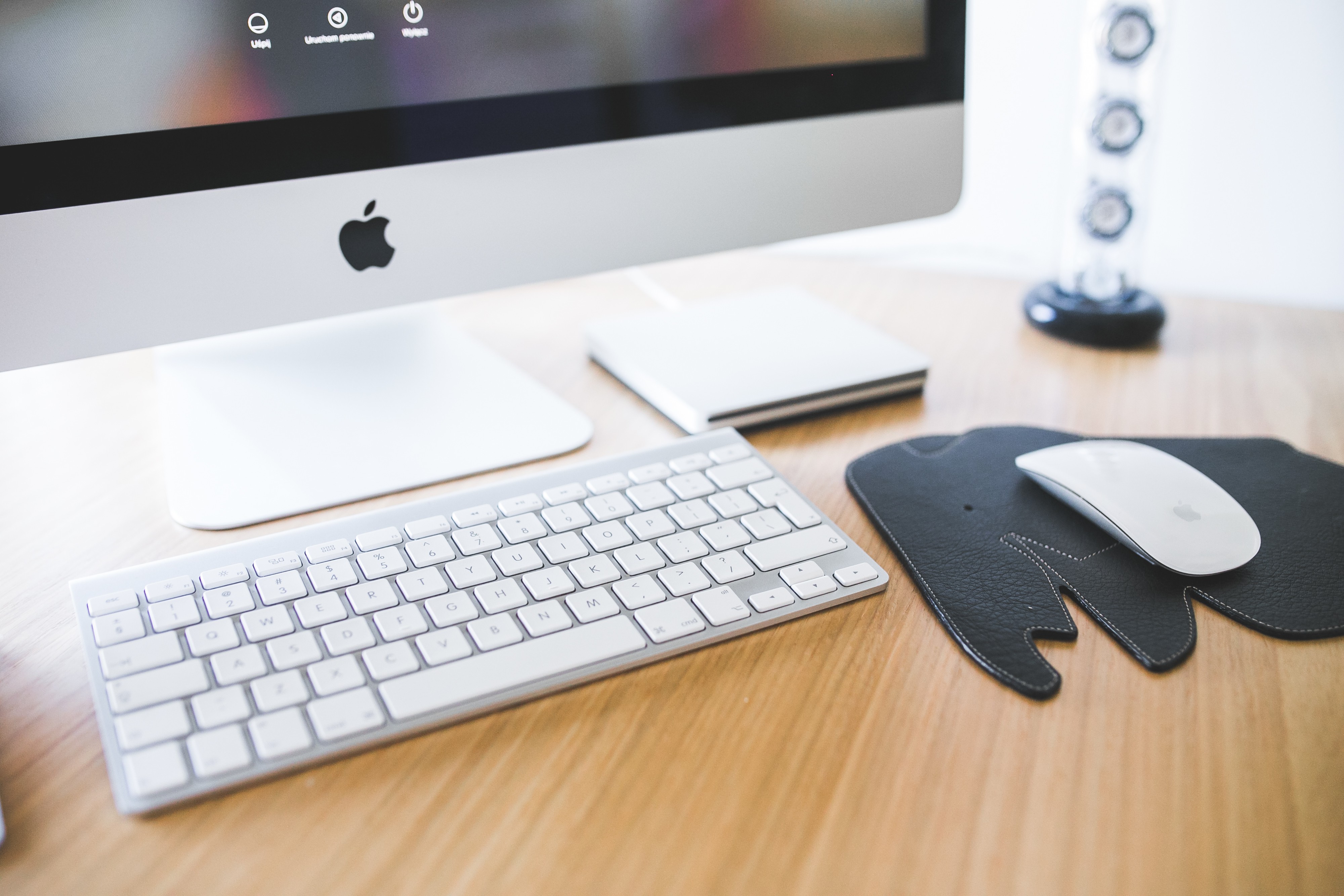 HD Desk Wallpaper