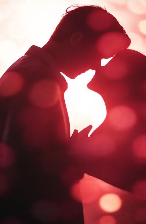 Kissing Wallpaper Hd