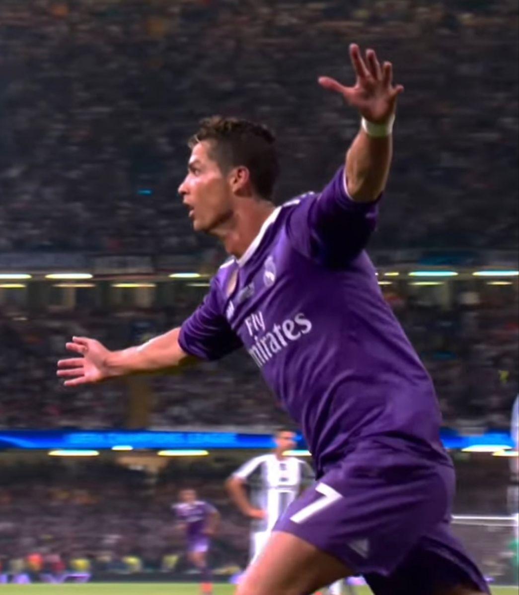 Cristiano Ronaldo Purple Kit In
