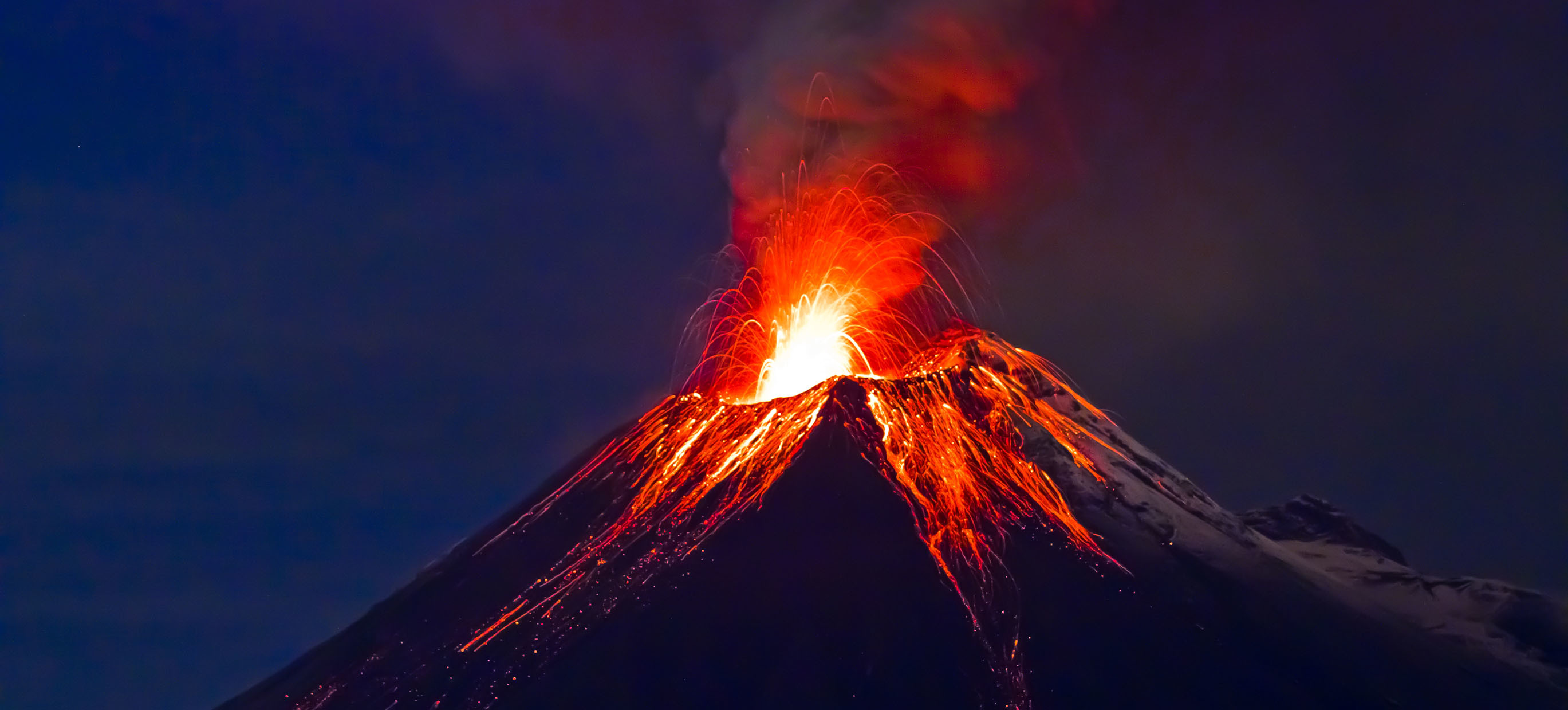 Volcano Photos Download The BEST Free Volcano Stock Photos  HD Images