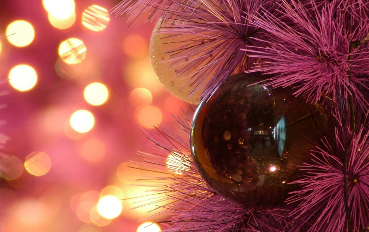 Christmas Ornament Wallpaper
