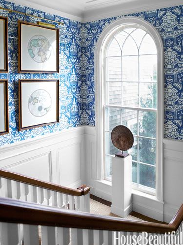 Clarence Houses The Vase wallpaper lines the main stairway 375x500