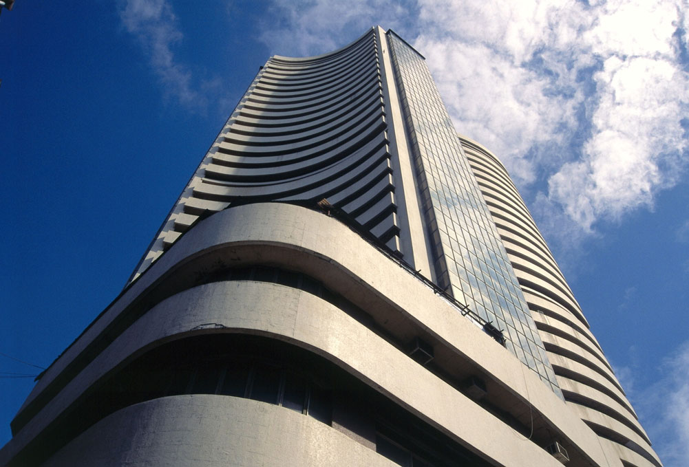 Sensex recovers partially moves up 102 pts on inflation cheer