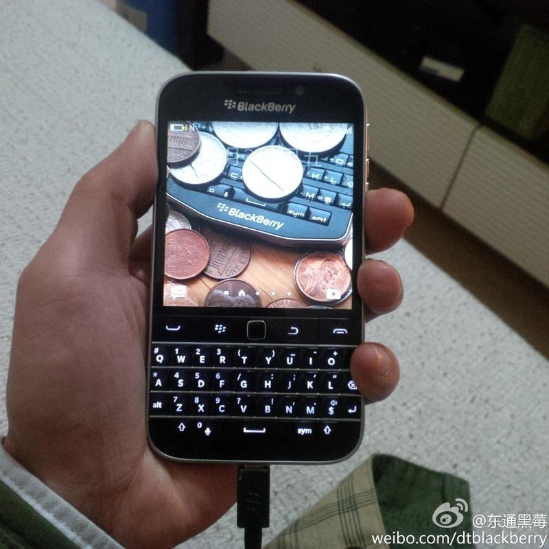 Blackberry Classic Spotted Again In New Batch Of Photos Crackberry