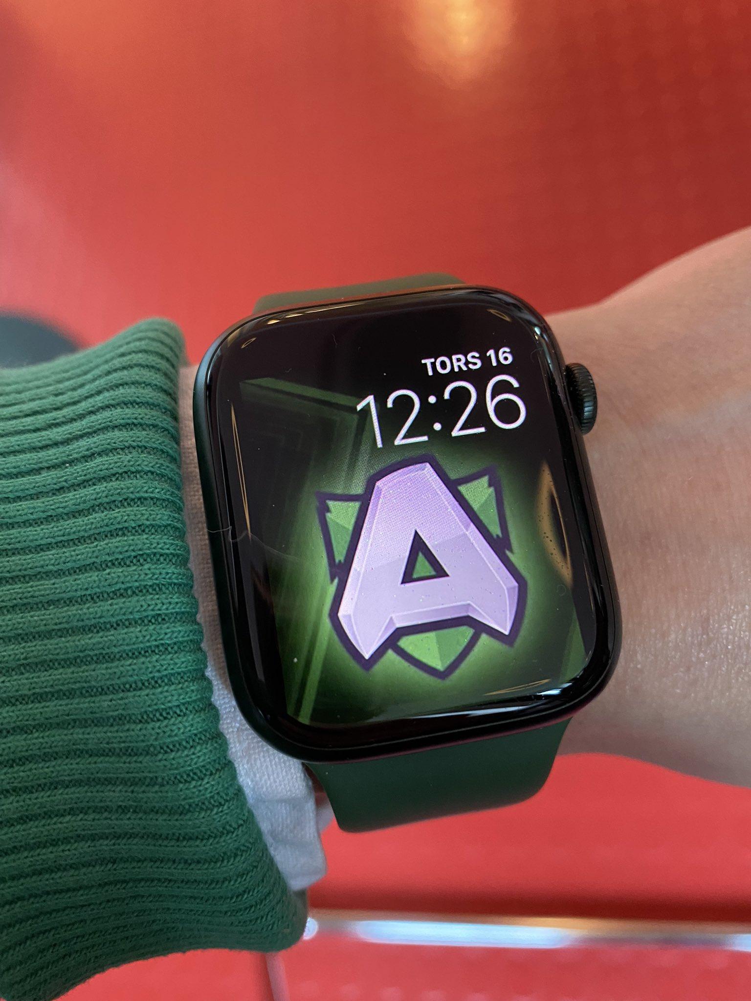 Joakim Akterhall On Got An Apple Watch From Work Tiqqe