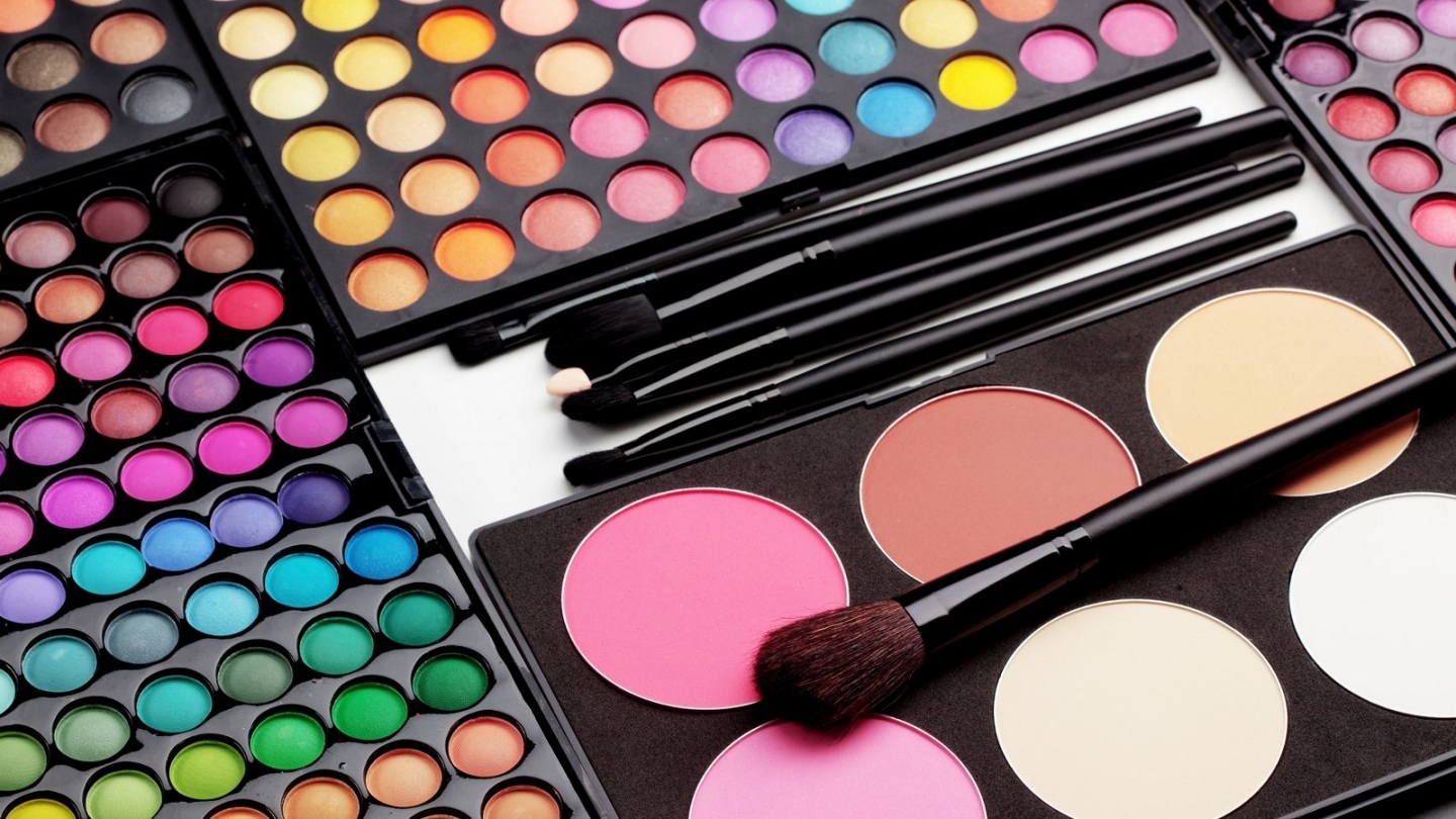 Makeup Product HD Wallpaper