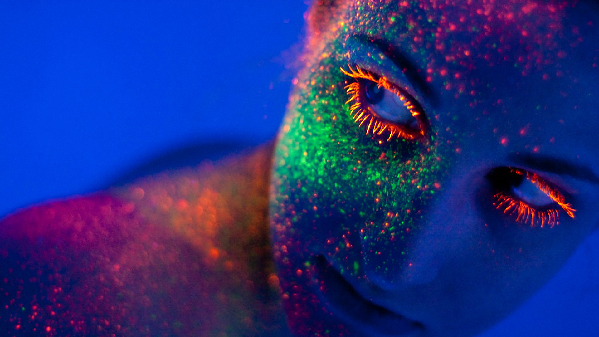 free-download-make-up-wallpapers-fluorescence-make-up-myspace