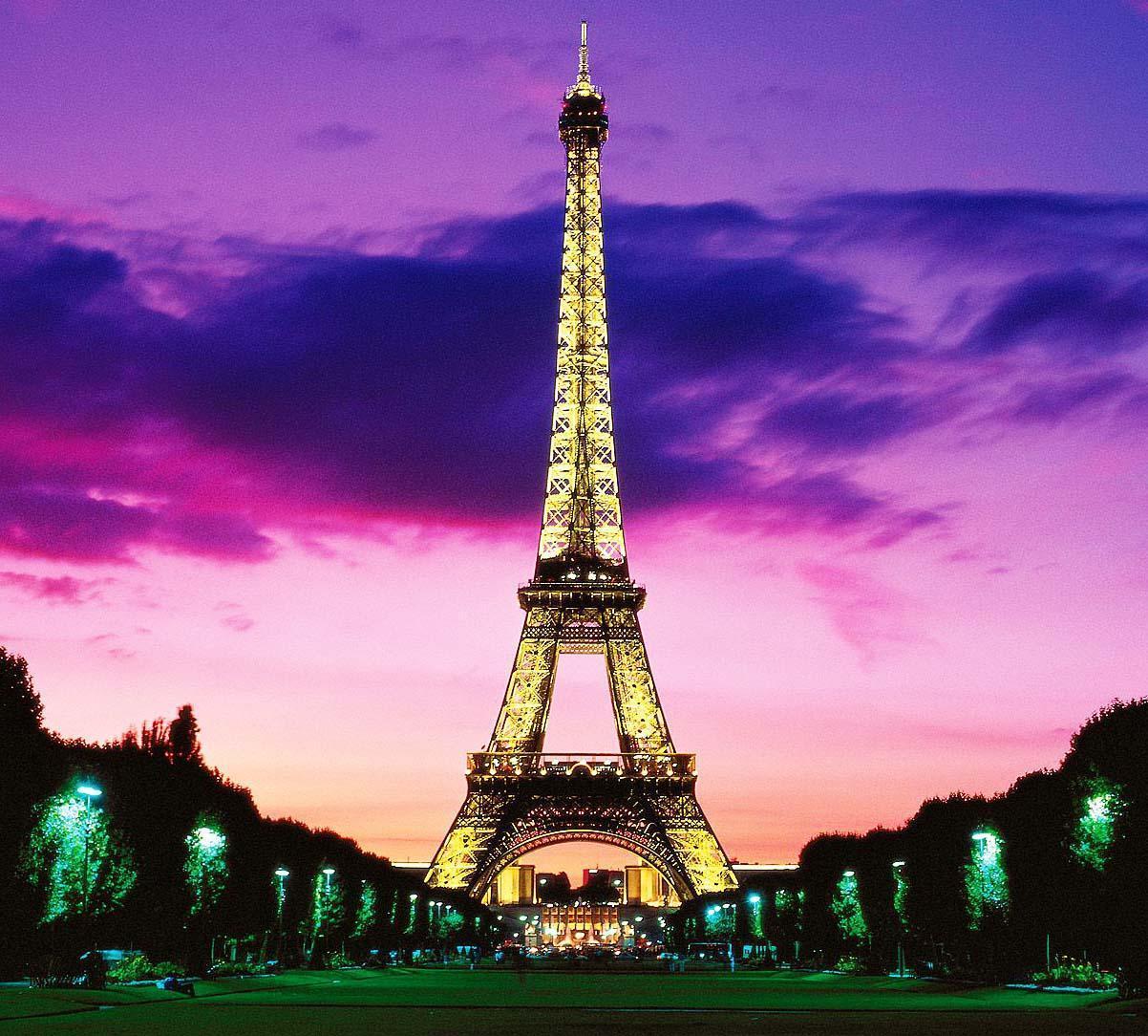 Purple Eiffel Tower Wallpaper Galleryhip The