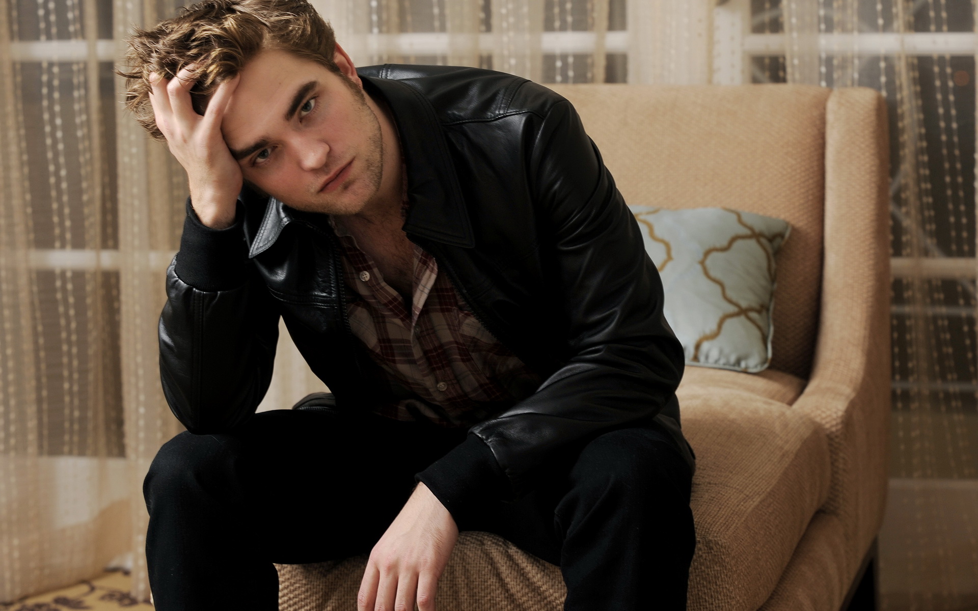 Robert Pattinson Poses For A Portrait