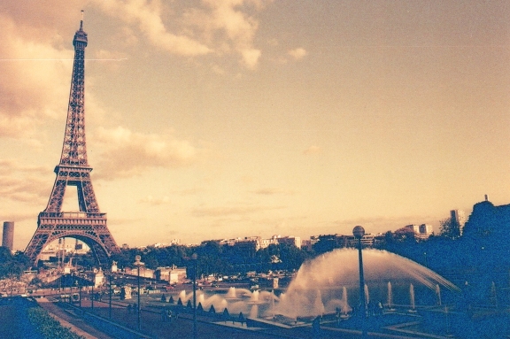 Eiffel Tower Background Someday I M Gonna See This Actual