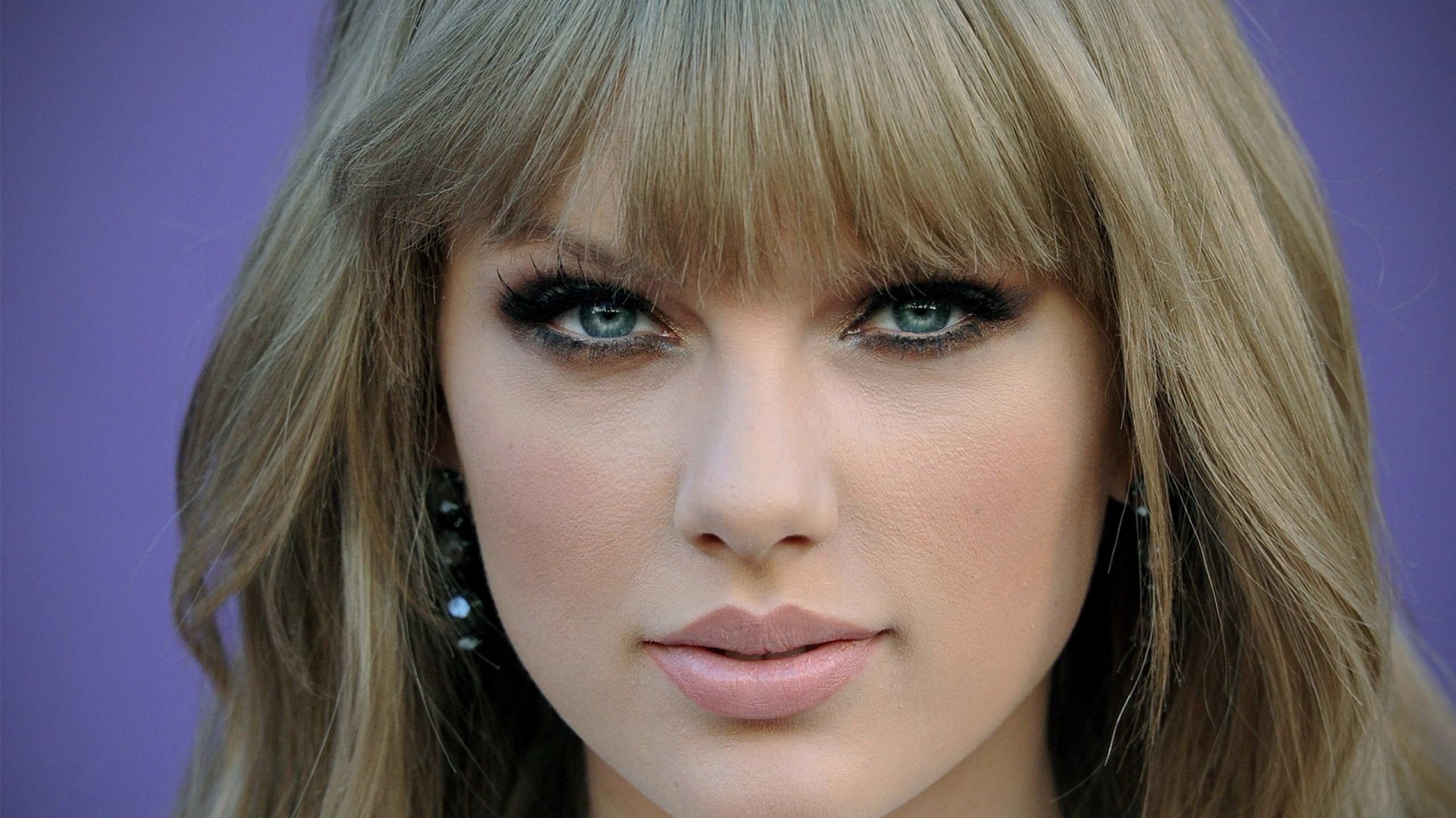 Wallpaper Taylor Swift Face Makeup Look Mac Imac