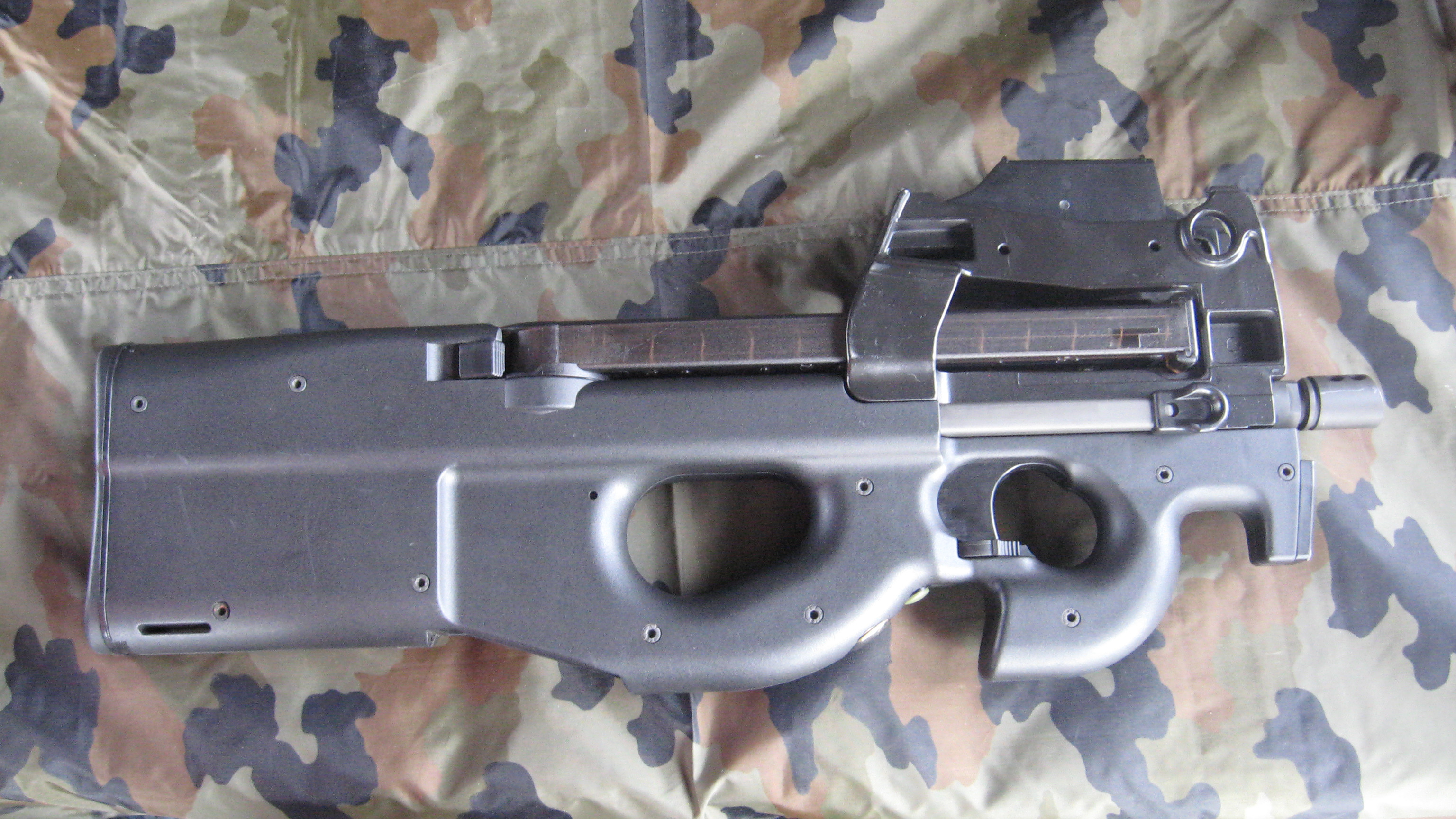 Weapons Fn P90 Wallpaper Resolution Id