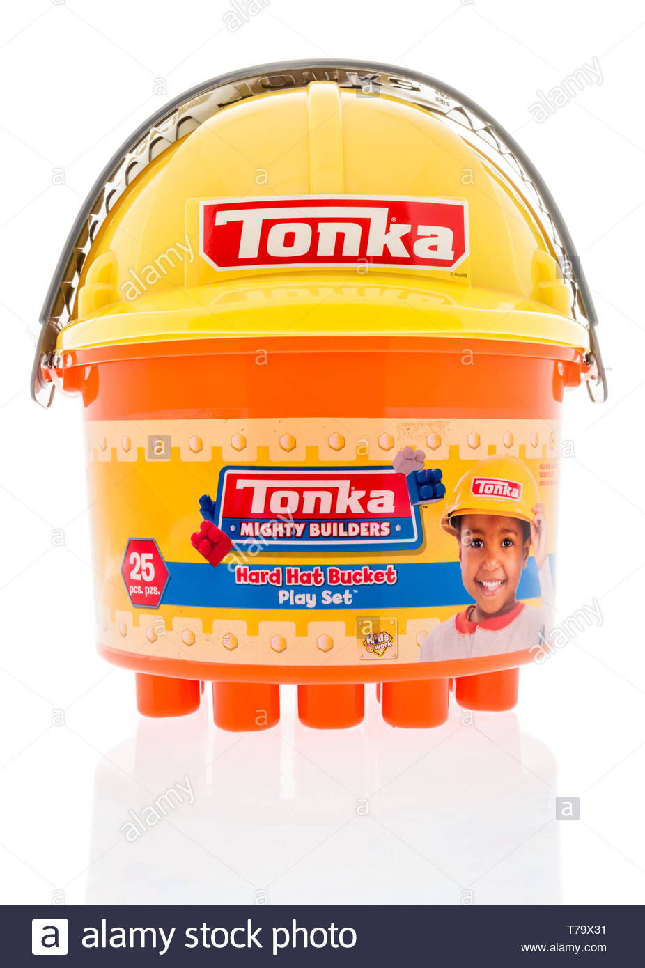 Winneconne Wi May A Package Of Tonka Mighty Builders