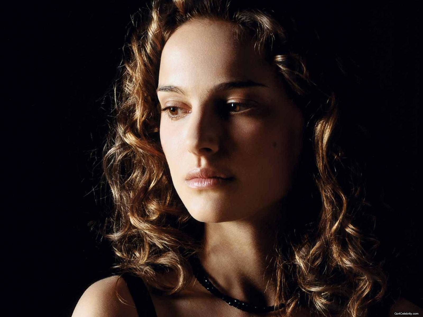 Natalie Portman HD Wallpaper Background Image